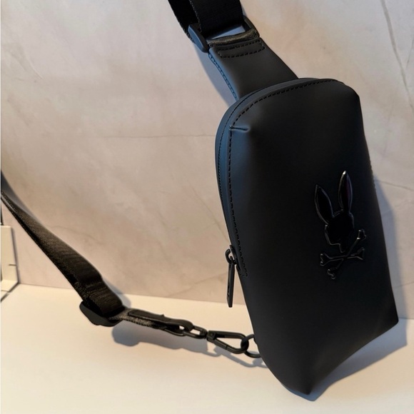 Psycho Bunny rubberized crossbody bag - Picture 2 of 9